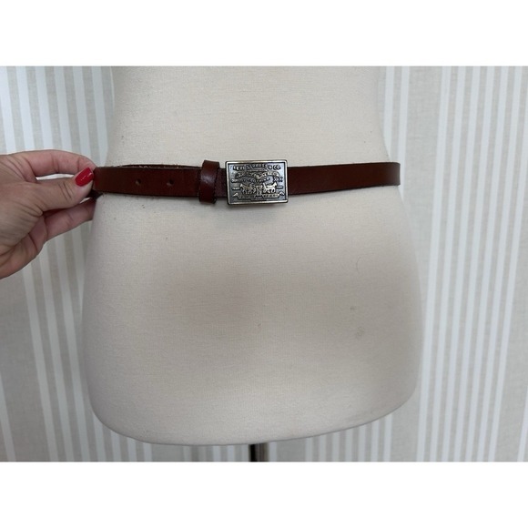 Signature by Levi Strauss Accessories - Vintage Levis Strauss USA Skinny Thin Brown Leather Belt Size Large